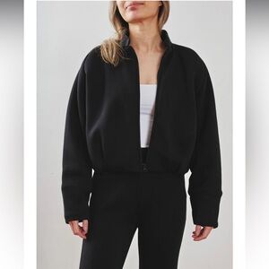 LeZe‎ The Label Harlow Black Cropped Jacket/Bomber Zip Up Womens Size Large